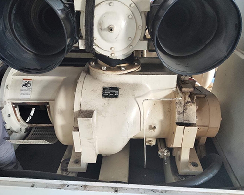 登?？諌簷C(jī)主機(jī)機(jī)頭大修